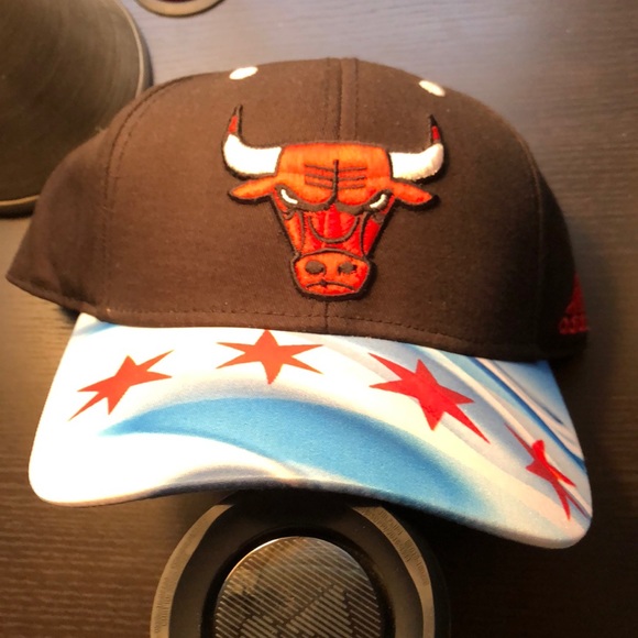 Chicago Bulls Baseball Cap - Authentic - Picture 1 of 7